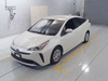 Лифтбек гибрид Toyota Prius кузов ZVW51 модификация S гв 2019